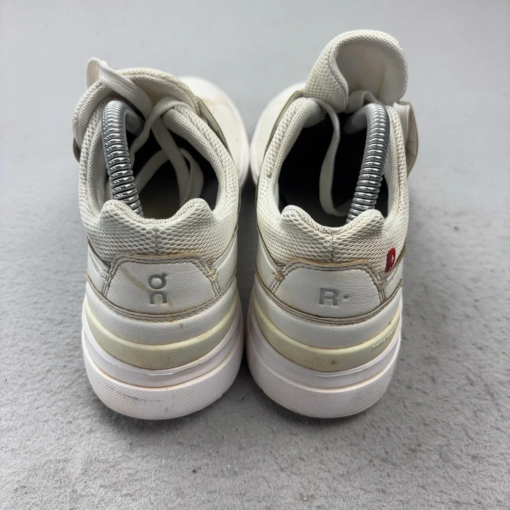 On The Roger Shoes Mens Size 7 White Leather Cushioned CloudTec Sneakers